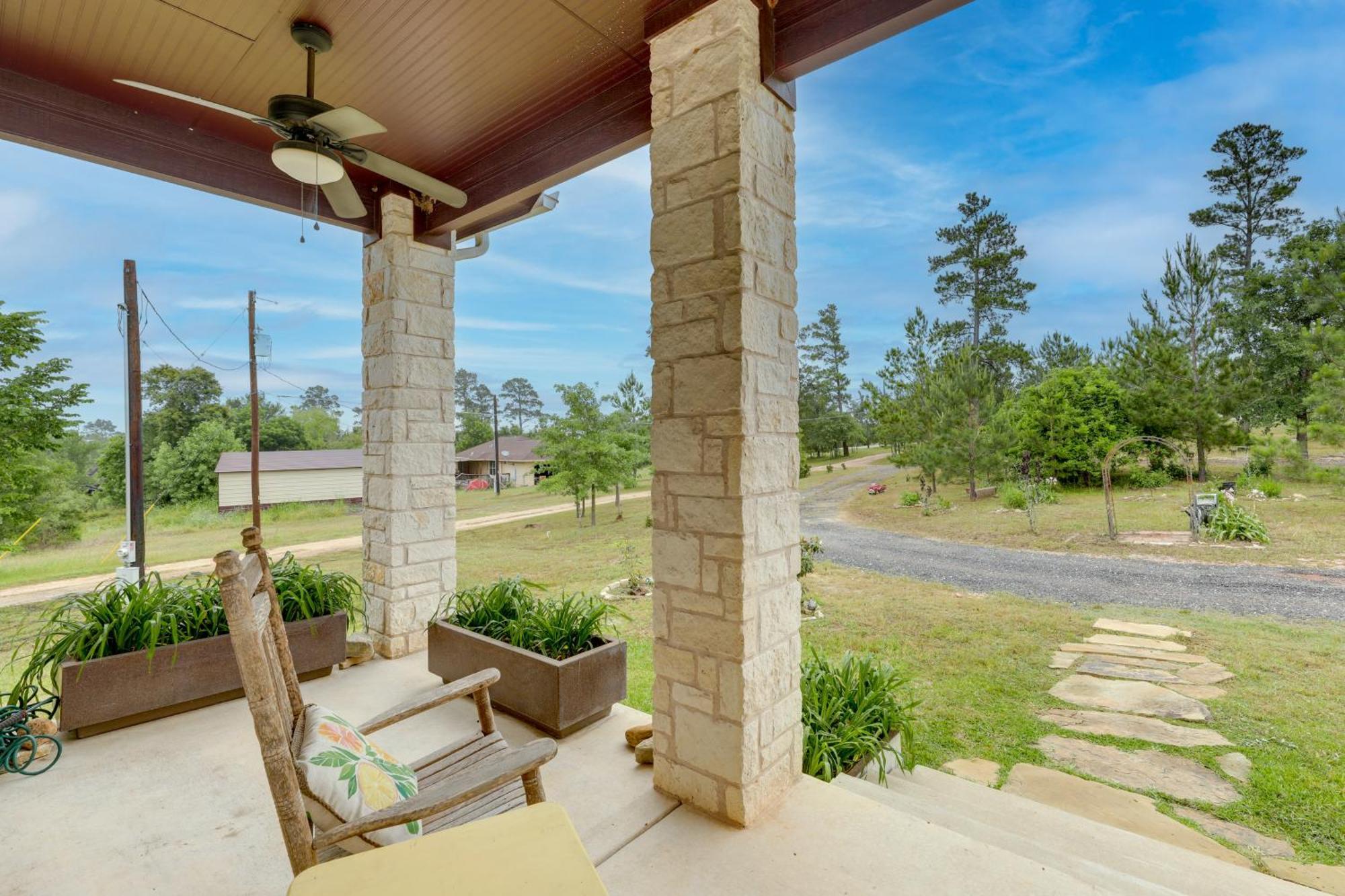 Sunny Smithville Getaway With Pool And Hot Tub! Exterior photo