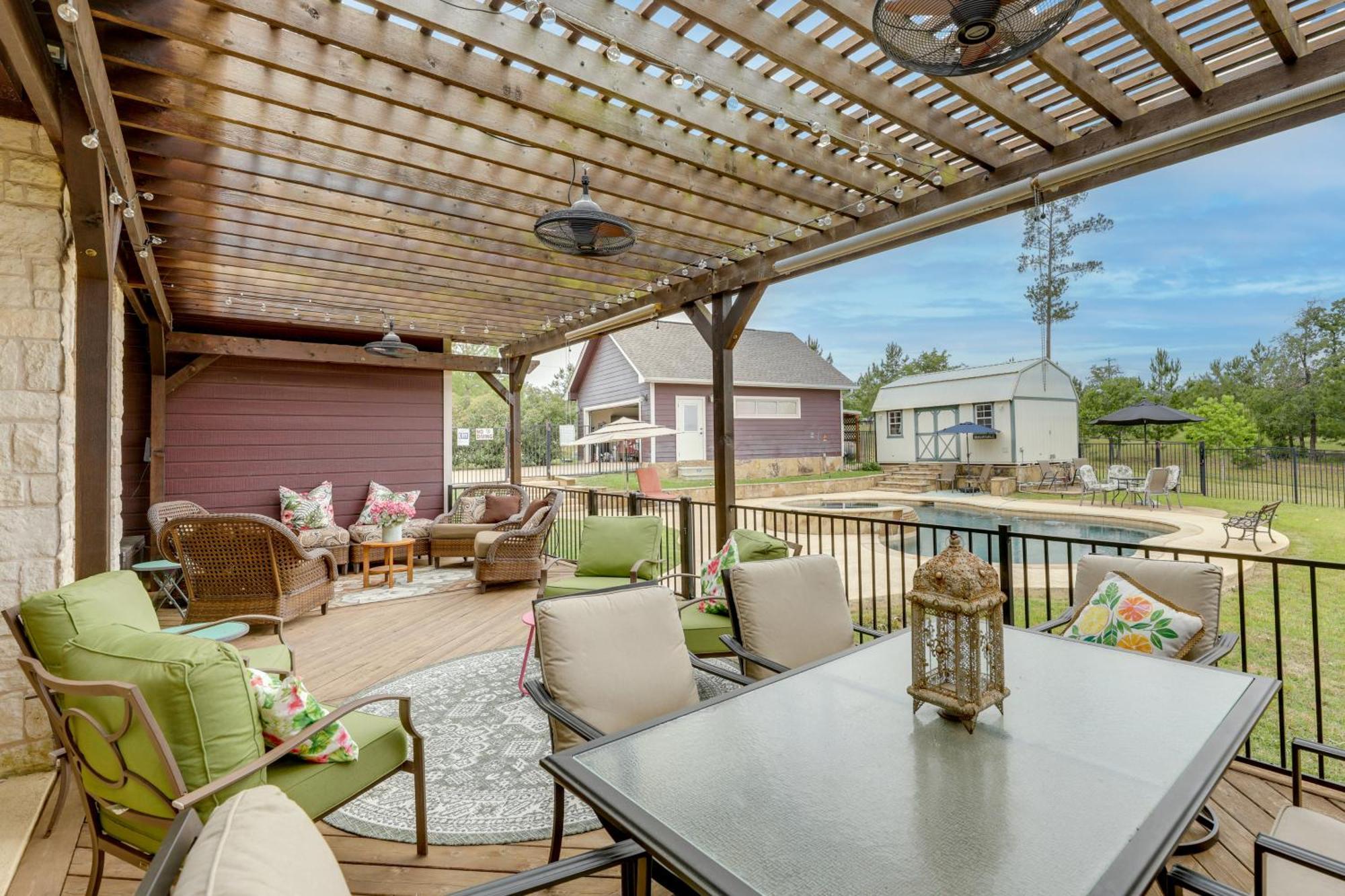 Sunny Smithville Getaway With Pool And Hot Tub! Exterior photo